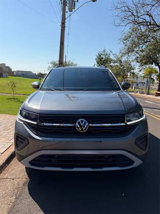 VOLKSWAGEN T-CROSS 1.0 200 TSI TOTAL FLEX COMFORTLINE AUTOMÁTICO VOLKSWAGEN T-CROSS 1.0 200 TSI TOTAL FLEX COMFORTLINE AUTOMÁTICO